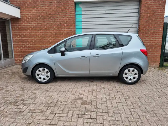 Opel Meriva view 9
