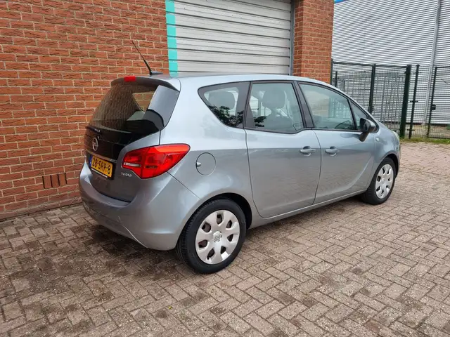 Opel Meriva view 4
