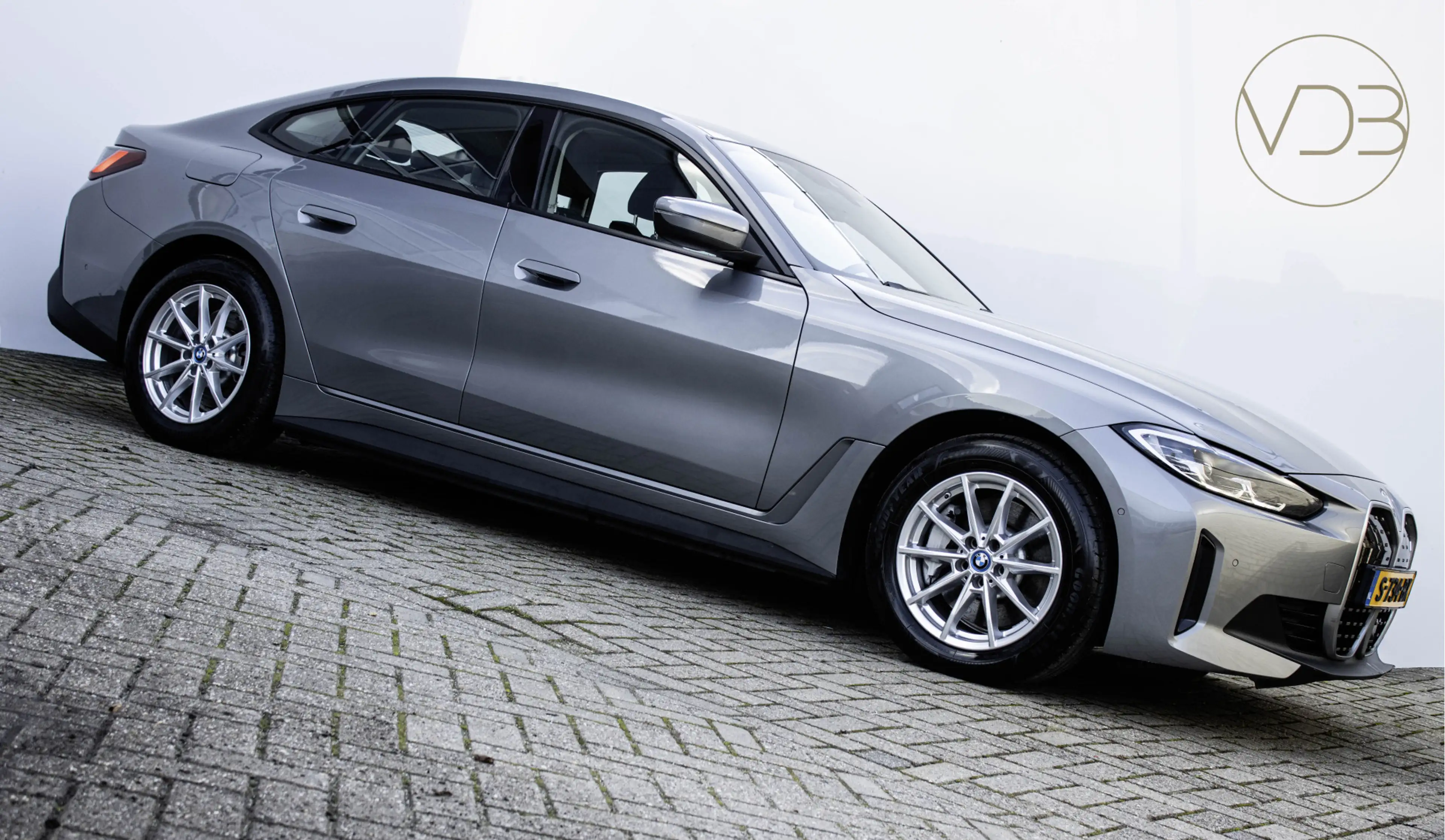 BMW i4 eDrive40 84 kWh SOH94% Origineel NL 1e Eigenaar in — photo 5