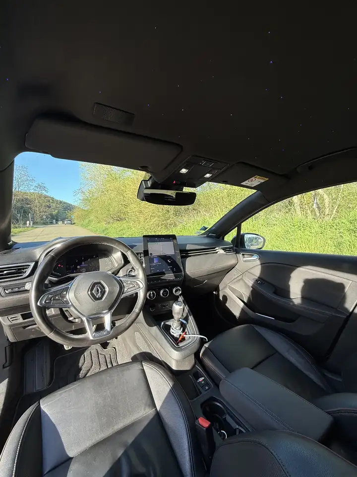 Renault Clio Citadine 5 portes — photo 3