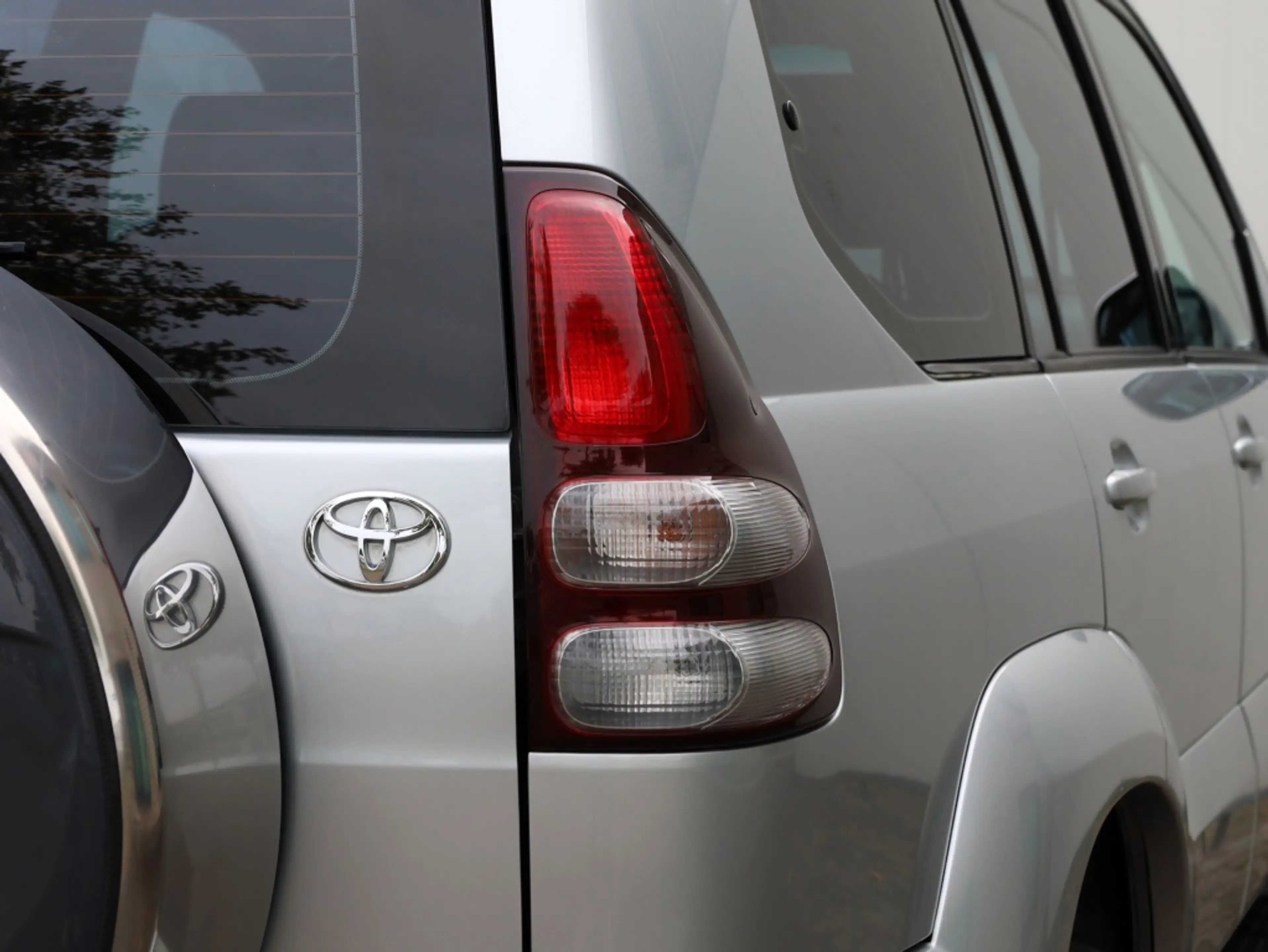 Toyota Land Cruiser 4.0 V6 VVT-i | Automaat | 8-Persoons | Clima — photo 28
