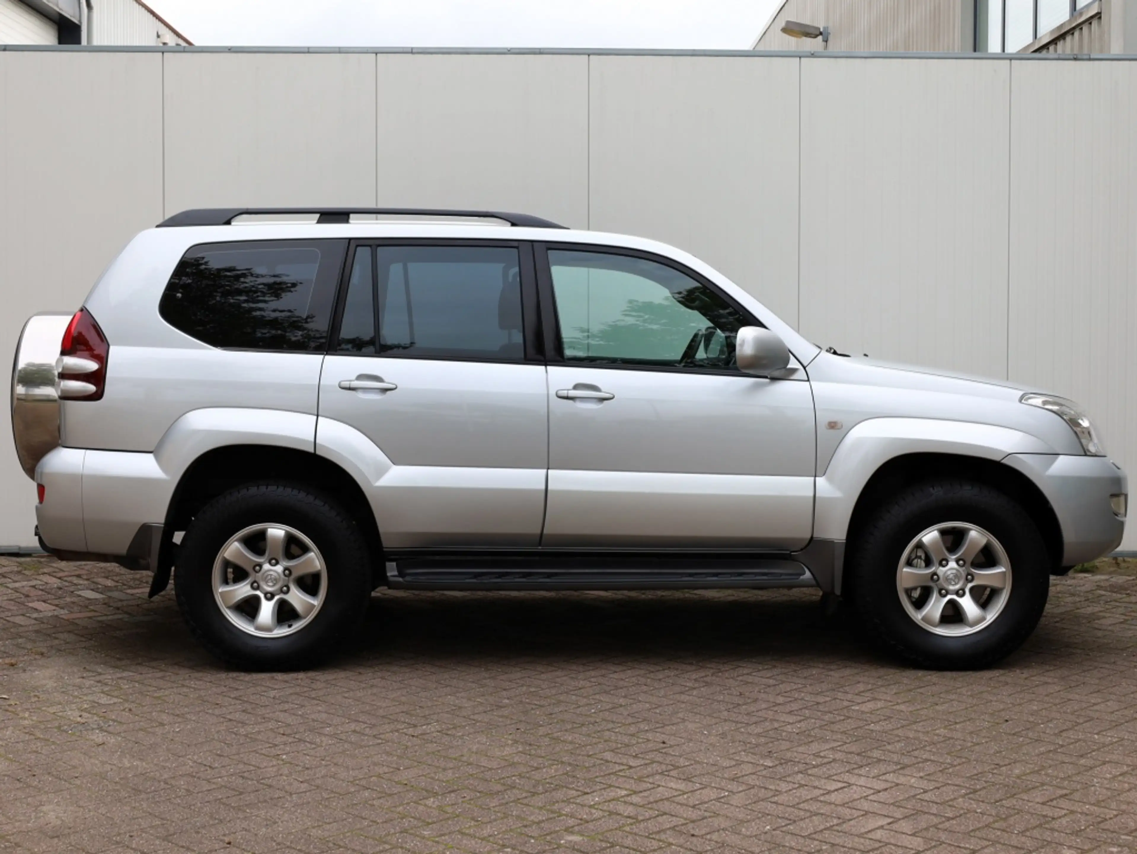 Toyota Land Cruiser 4.0 V6 VVT-i | Automaat | 8-Persoons | Clima — photo 6