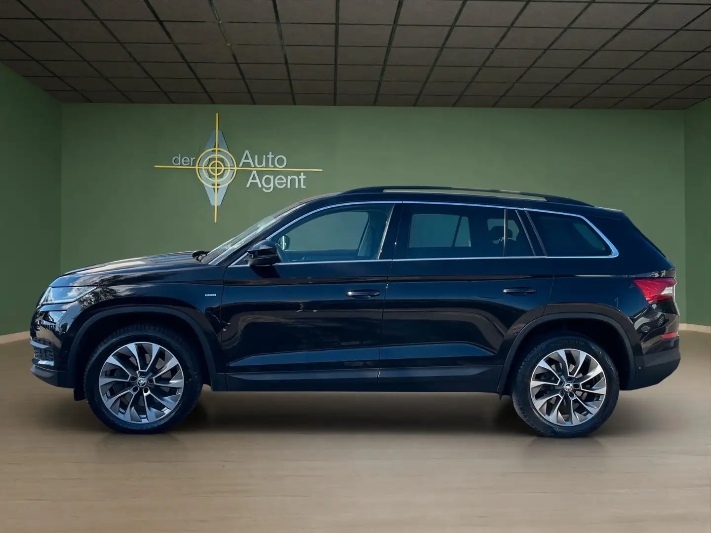 Skoda Kodiaq 2.0 TSI DSG/Clever 4x4/7Sitze/ACC/249€mtl Schwarz - 2