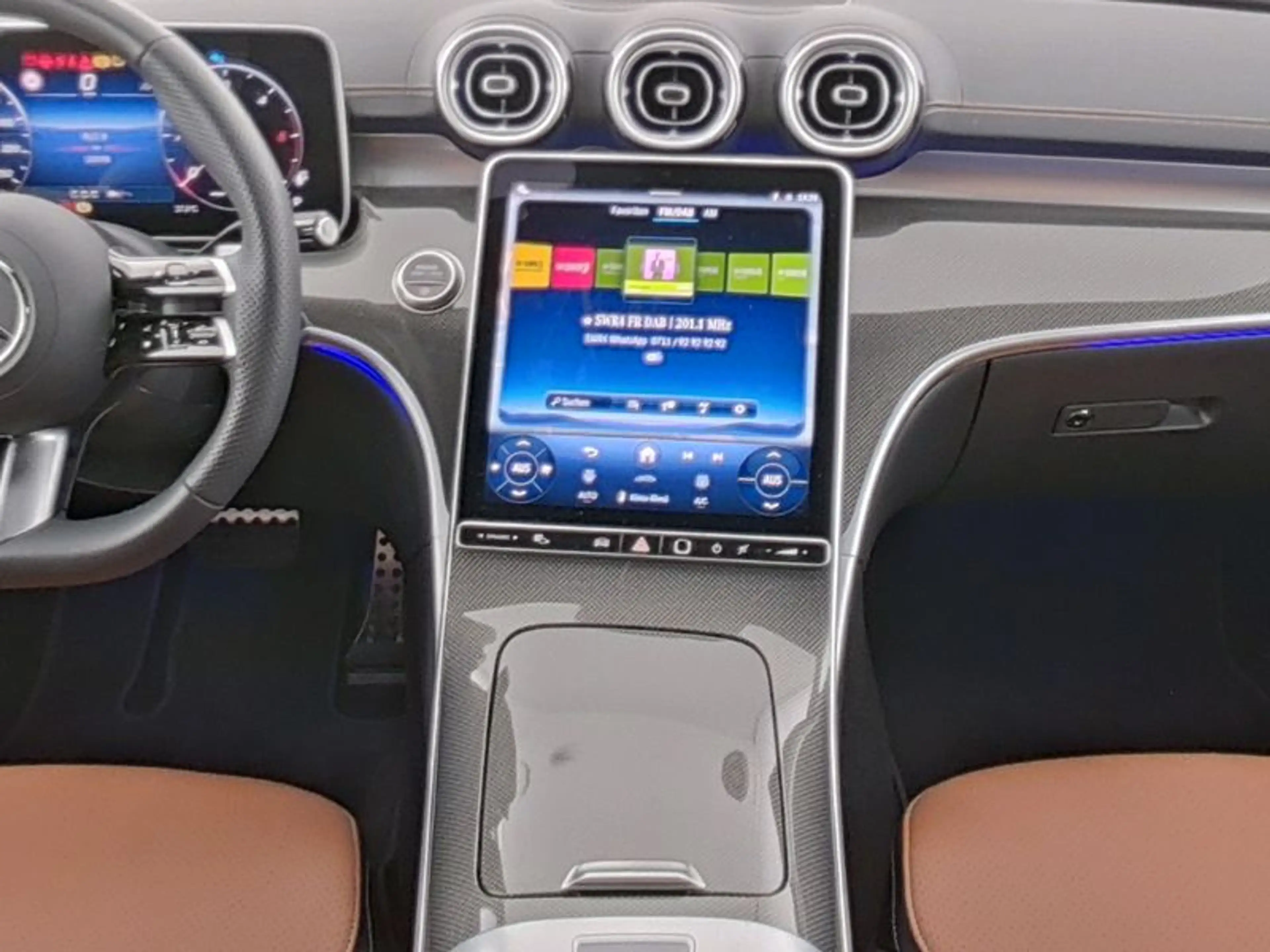 Mercedes-Benz C 220 d AMG-Sport/Pano/Burm/Night/Distr/Siena/19 — photo 8