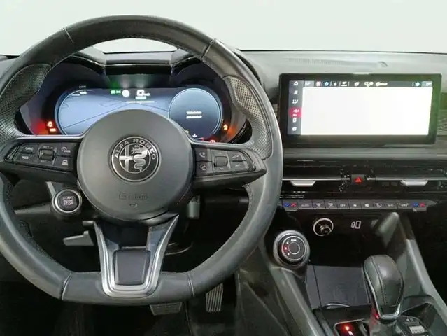 Alfa Romeo Tonale view 12