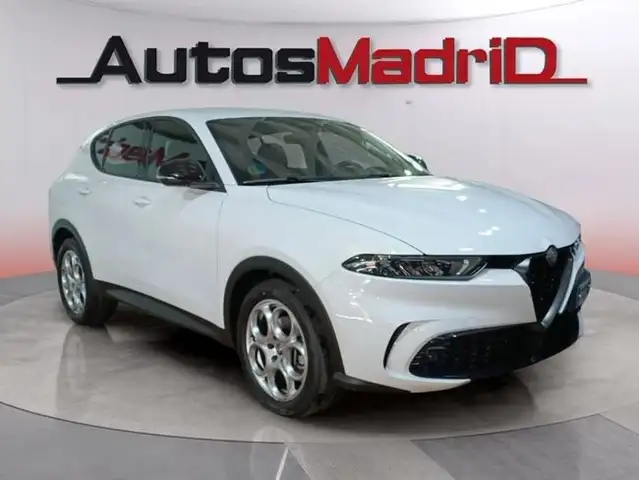 2022 Alfa Romeo Tonale in White for sale
