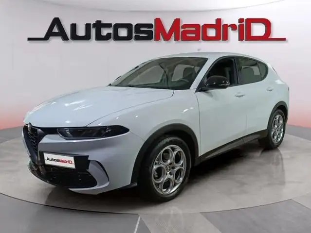Alfa Romeo Tonale view 3