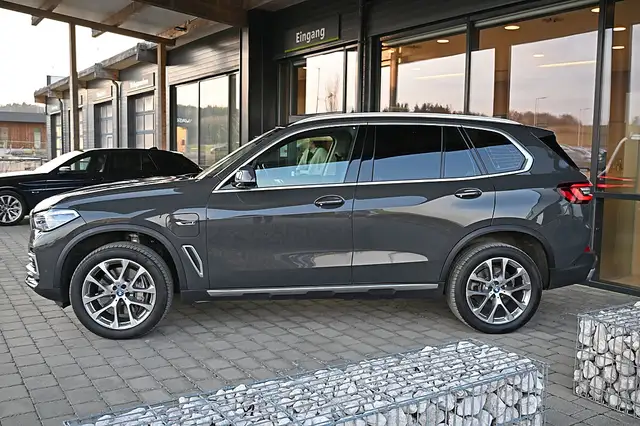 BMW X5 xDrive45e PHEV Aut. NP 108k ACC, AHK elektr., L... Ansicht 36