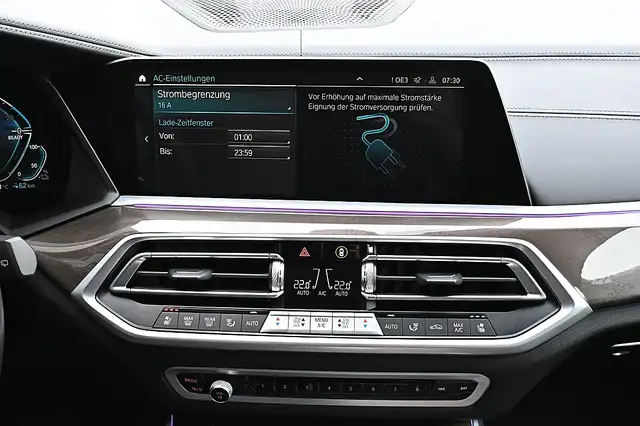 BMW X5 xDrive45e PHEV Aut. NP 108k ACC, AHK elektr., L... Ansicht 22