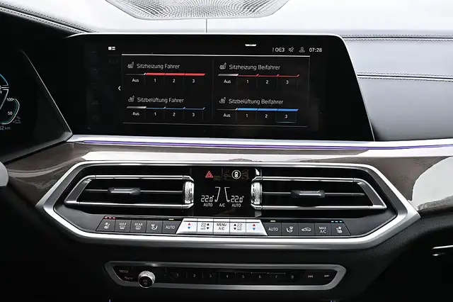 BMW X5 xDrive45e PHEV Aut. NP 108k ACC, AHK elektr., L... Ansicht 17