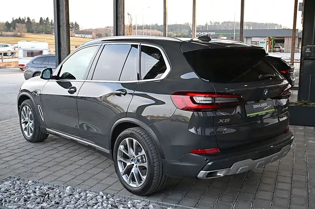 BMW X5 xDrive45e PHEV Aut. NP 108k ACC, AHK elektr., L... Ansicht 3