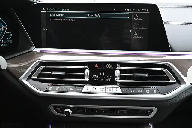 BMW X5 xDrive45e PHEV Aut. NP 108k ACC, AHK elektr., L... Ansicht 20