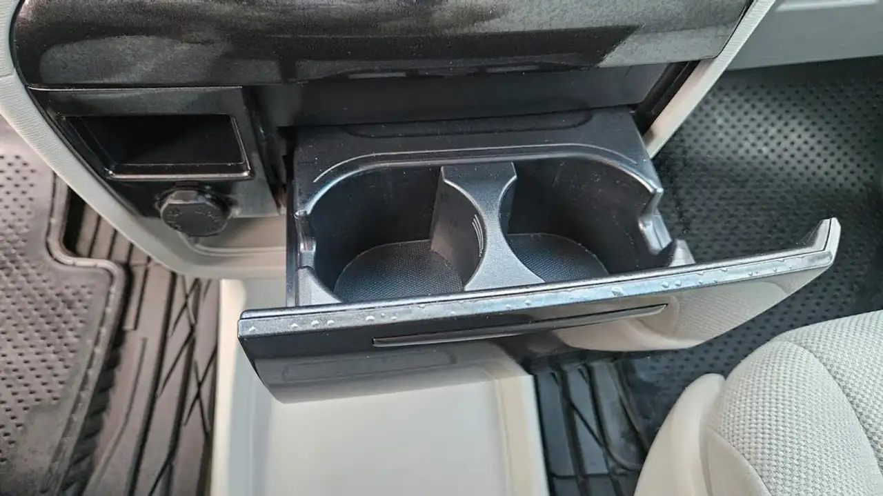 Toyota Sienna снимка Toyota Sienna