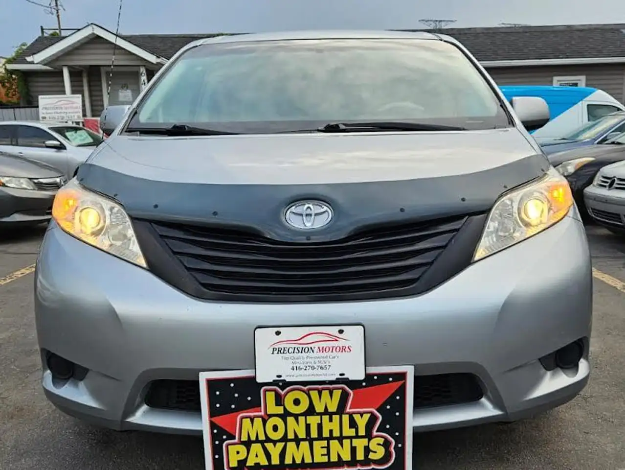 Toyota Sienna снимка Toyota Sienna