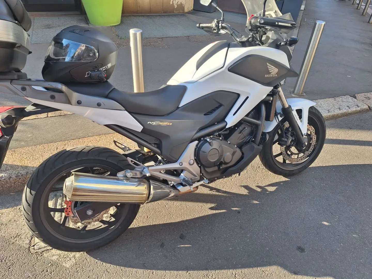 Honda NC 750 XA Bianco - 2
