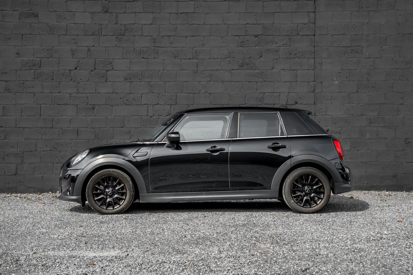 MINI Cooper 1.5 AUTOMAAT/NAVI/ALLBLACK/CAMERA/LED Zwart - 2