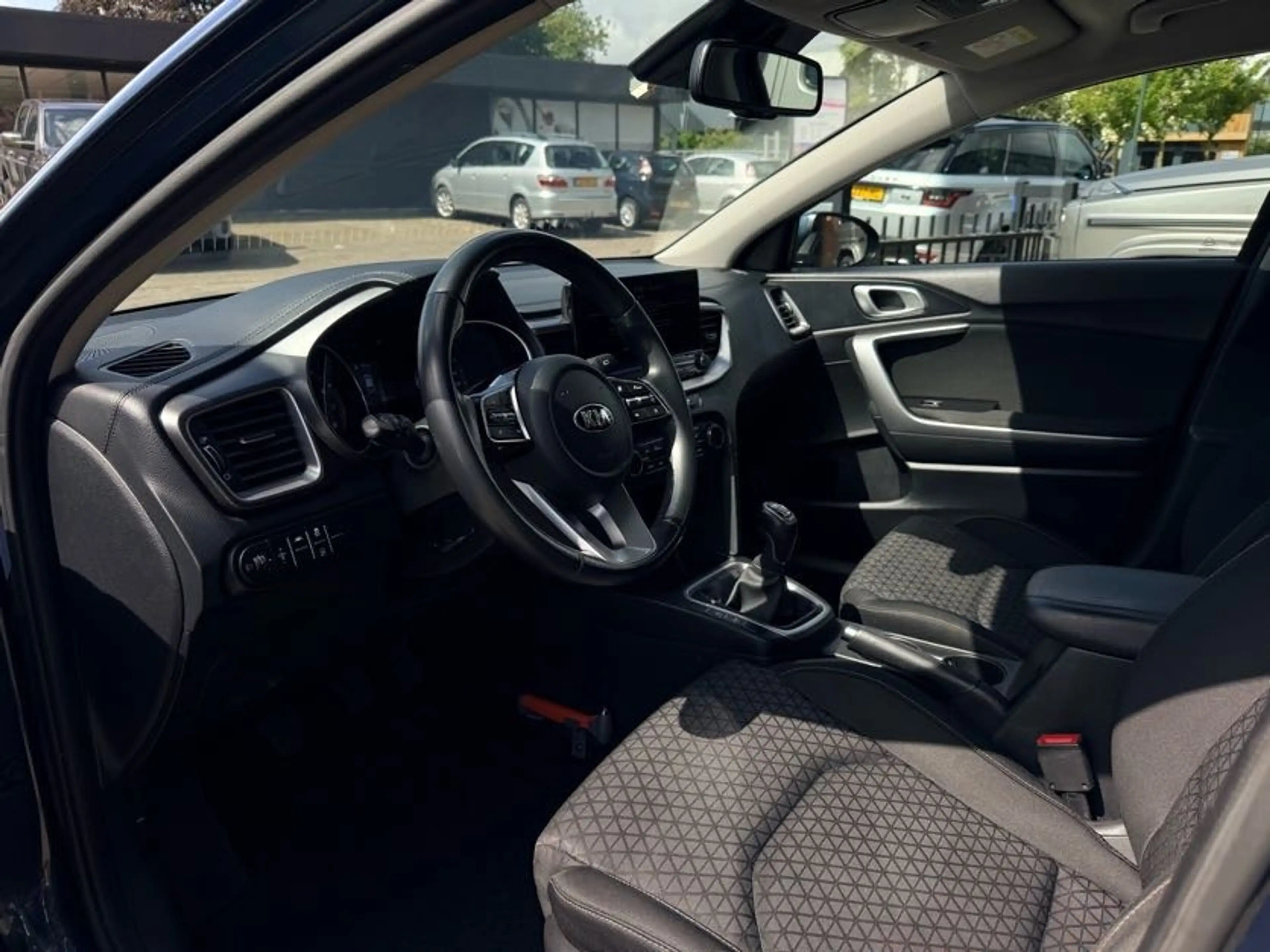Kia Ceed / cee'd 1.0 T-GDi DynamicL. — photo 9