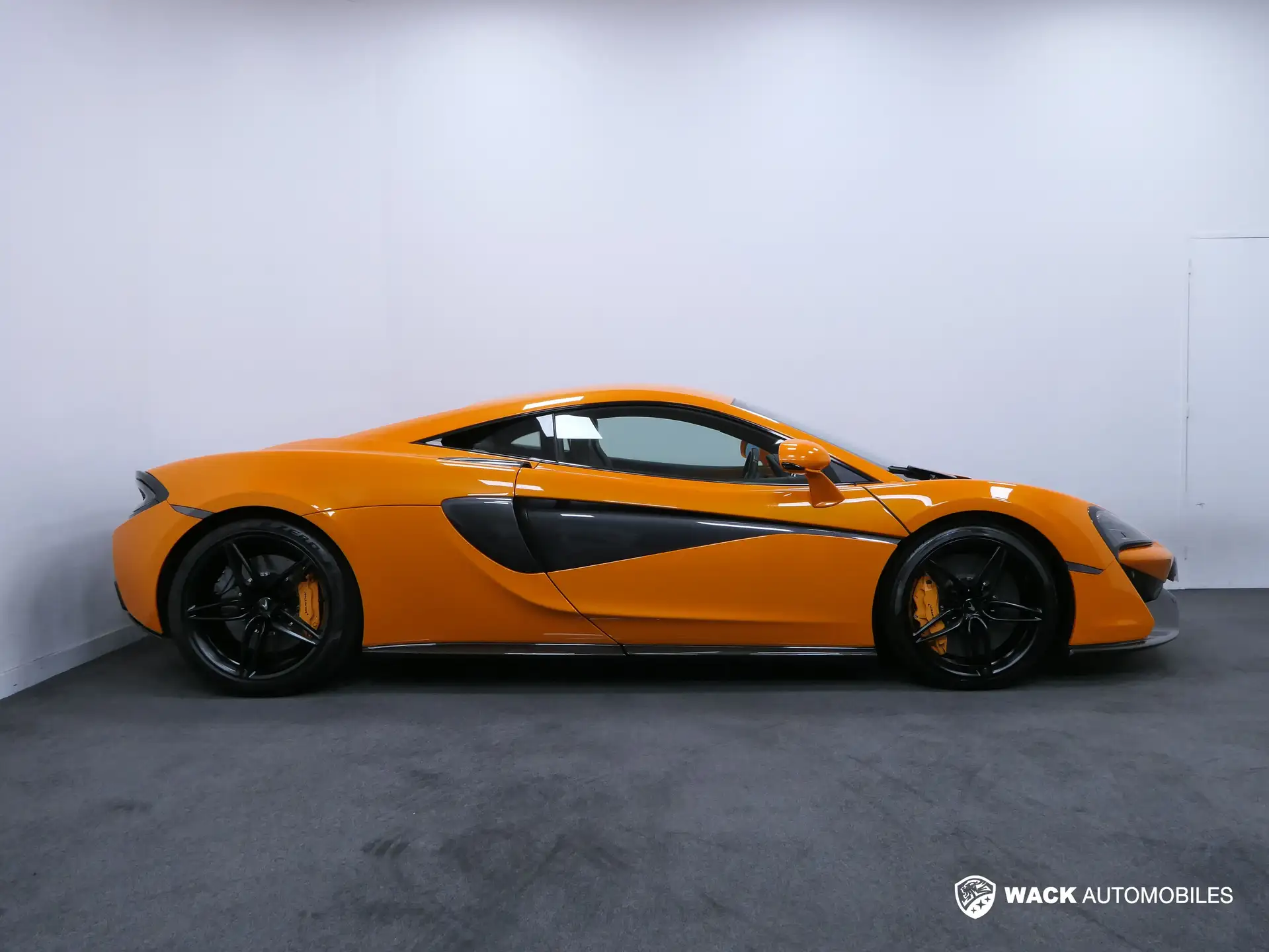 맥라렌 570S 570 Sport Coupe 2016 주황 사진 2