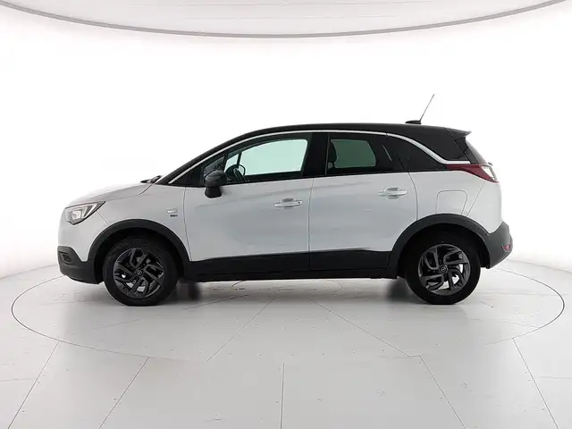 Opel Crossland view 2