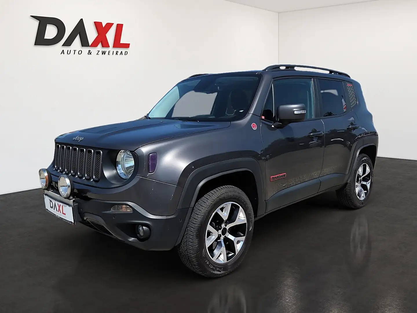 Jeep Renegade 2,0 MultiJet II 170 Trailhawk AWD Aut. Grau - 1