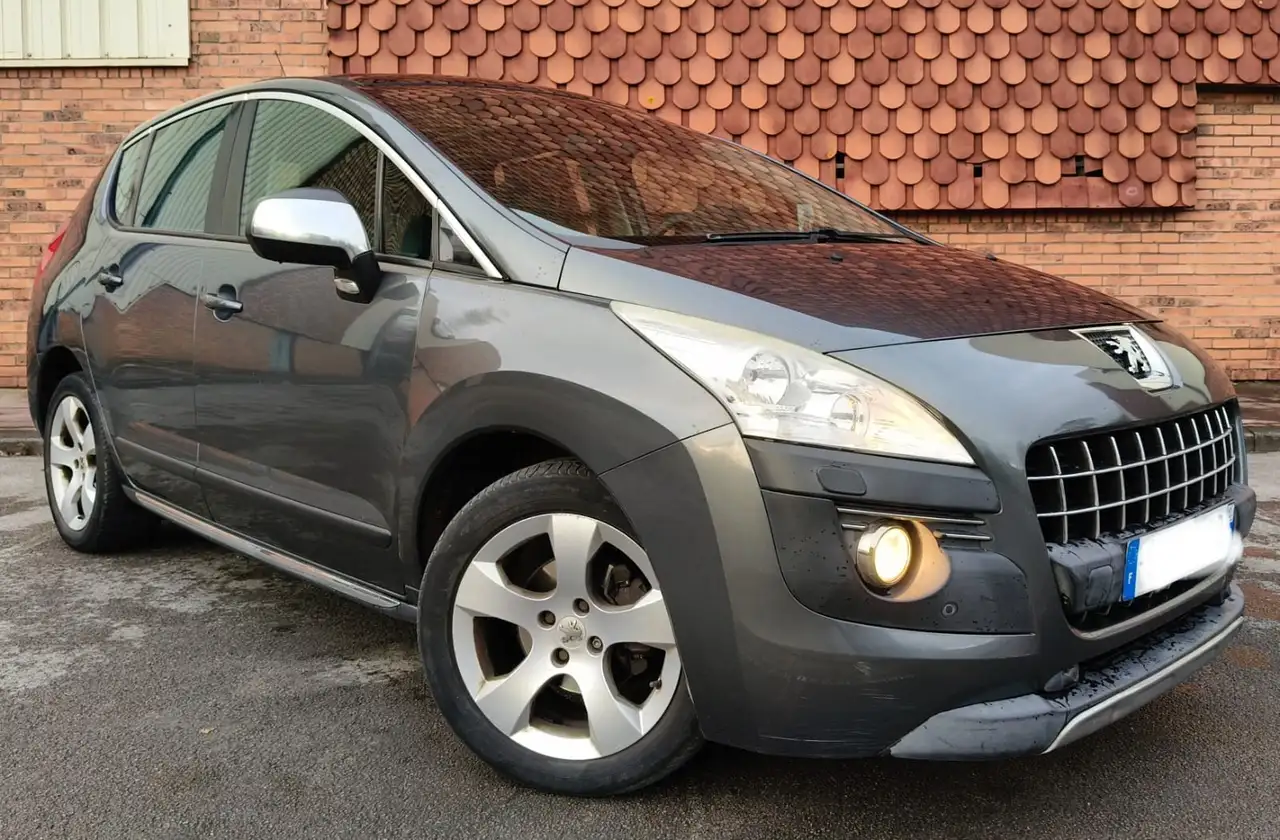 Peugeot 3008 1.6 HDi  110ch premium Pack
