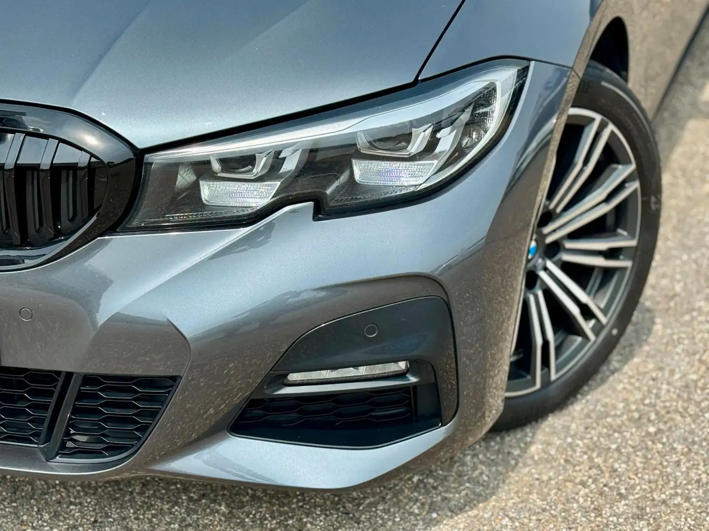 BMW 320 d Touring Sport-Aut M Sport LED|PDC|Leder|18" Gris - 2