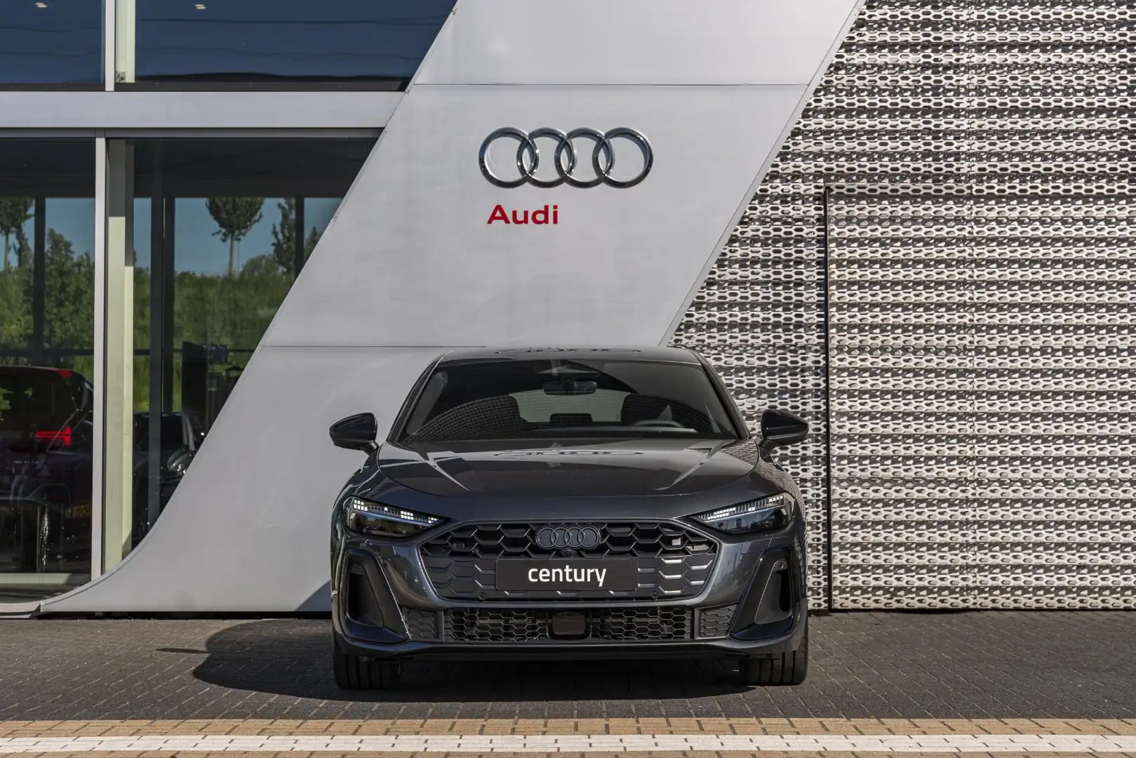 Audi A5 Limousine S edition 2.0 TFSI e 220 kW / 299 PK Lim Grey - 2