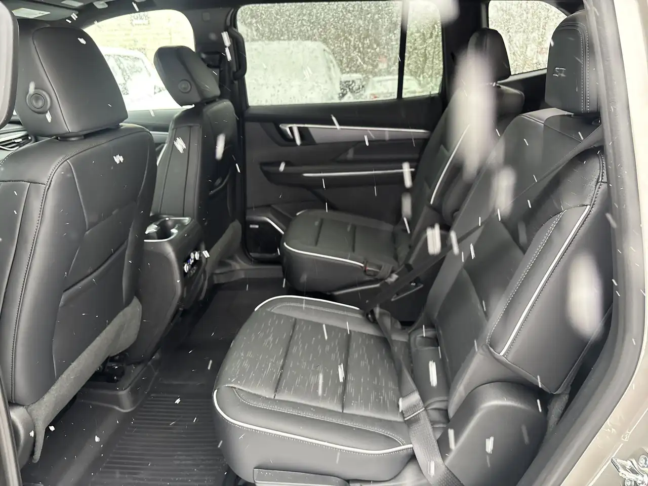 Buick Enclave снимка Buick Enclave