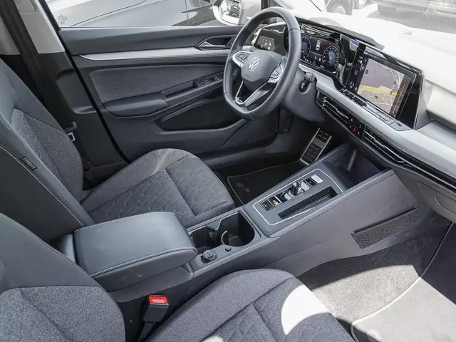Volkswagen Golf view 8