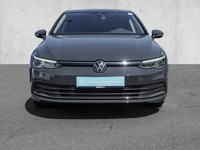 Volkswagen Golf view 3
