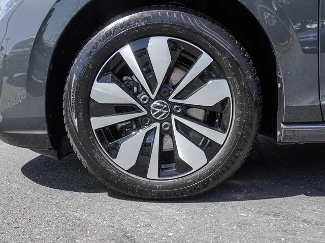 Volkswagen Golf view 7