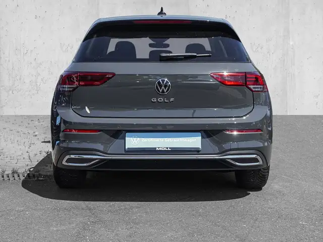 Volkswagen Golf view 6