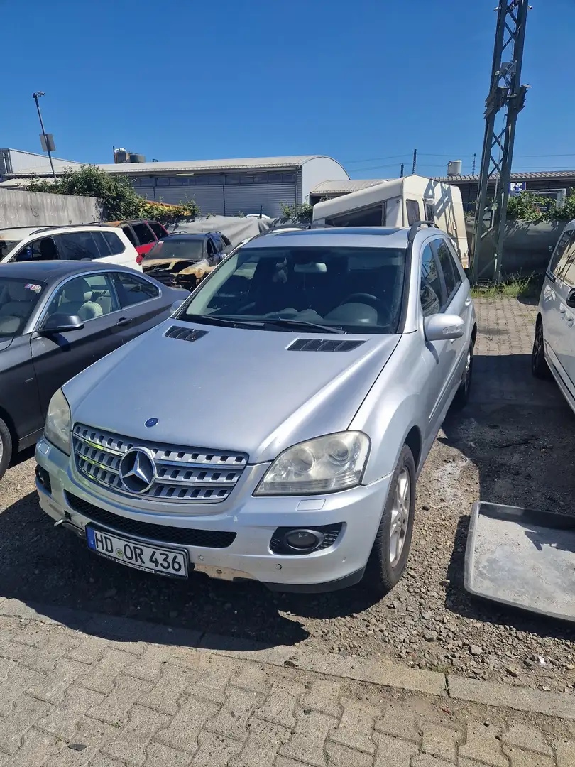 Mercedes-Benz ML 320 CDI 4Matic 7G-TRONIC DPF Edition 10 - 2