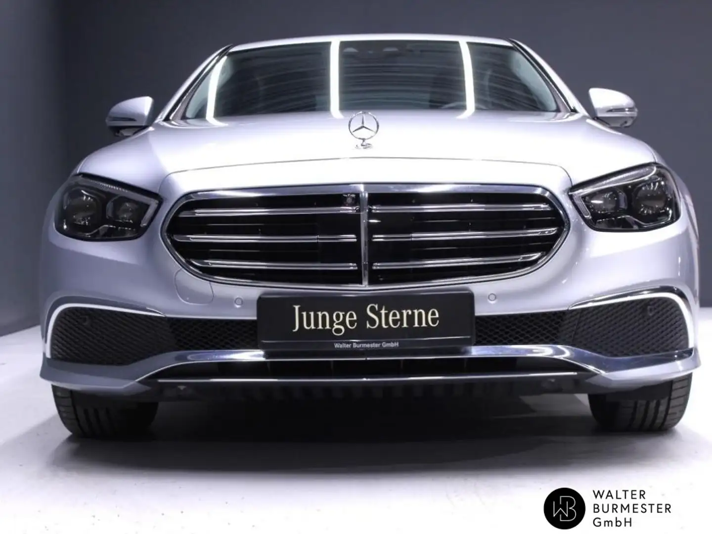 Mercedes-Benz E 200 Exclusive+MULTIBEAM+Airmatic+Distronic Silber - 2