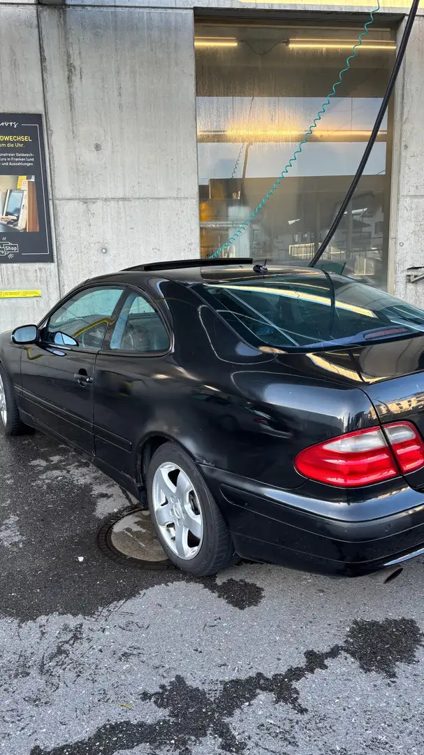 Mercedes-Benz CLK 320 Avantgarde Aut. Schwarz - 2