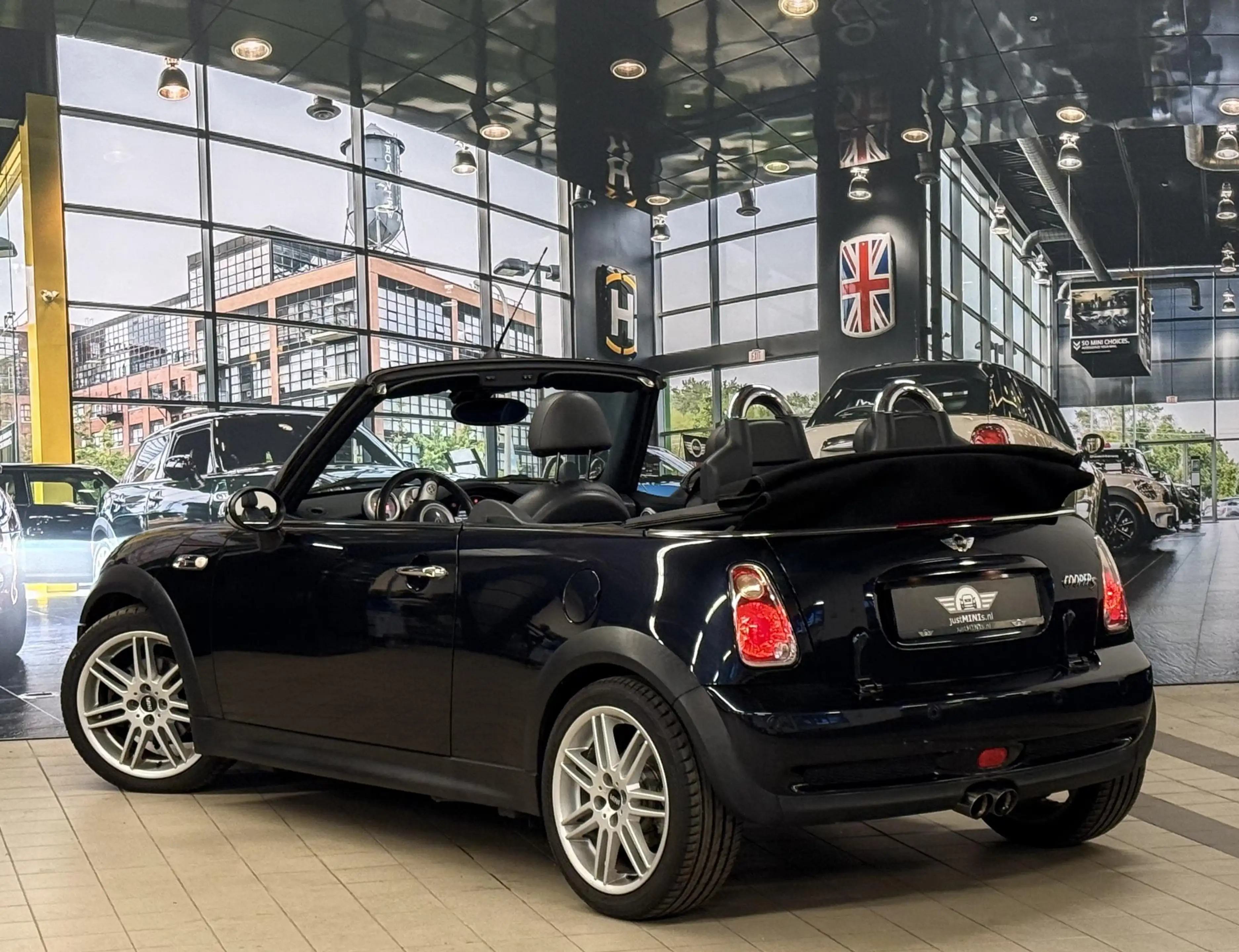 MINI Cooper S Cabrio AUT LEDER XENON NAVI MILTEK — photo 5
