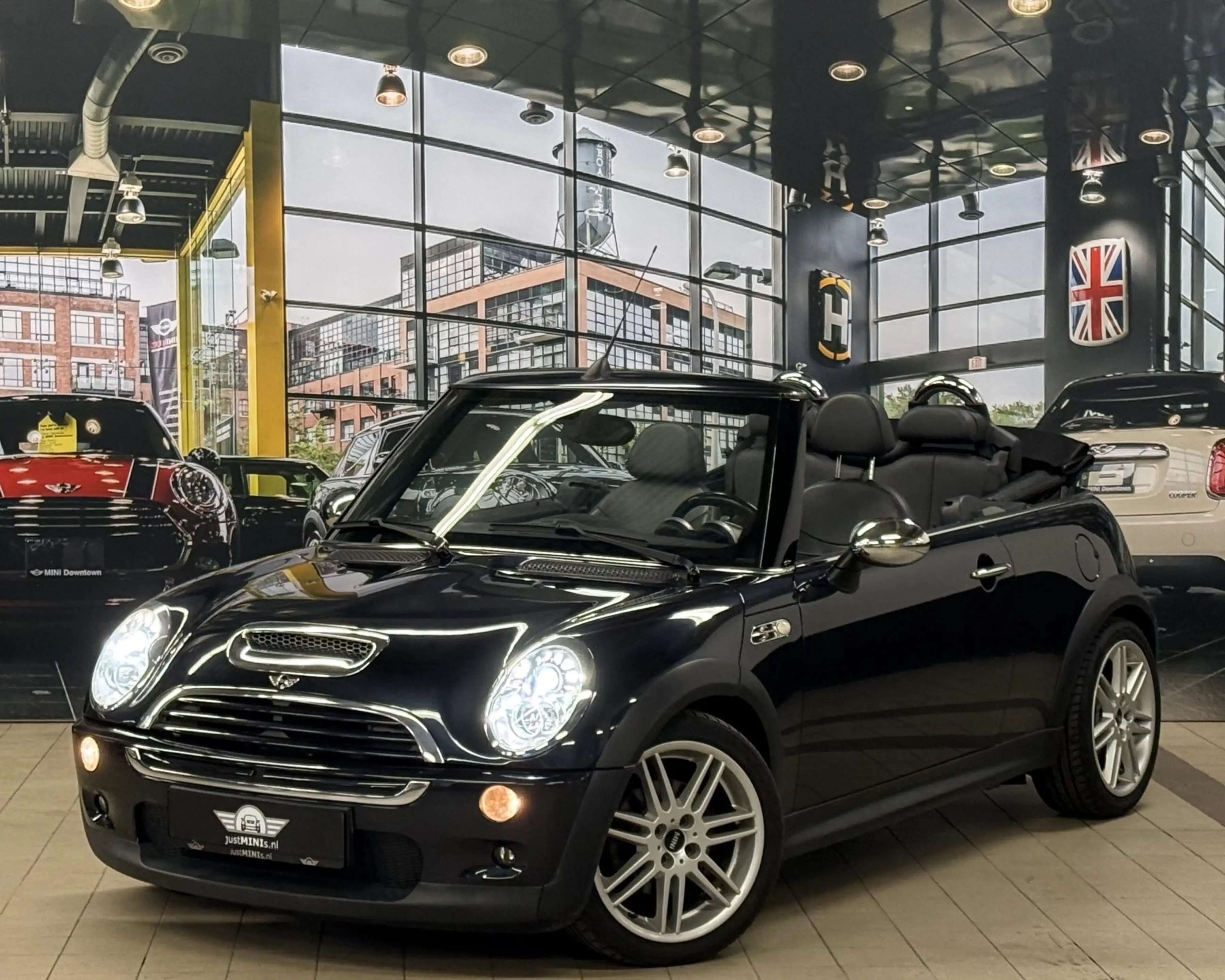 MINI Cooper S Cabrio AUT LEDER XENON NAVI MILTEK — photo 3