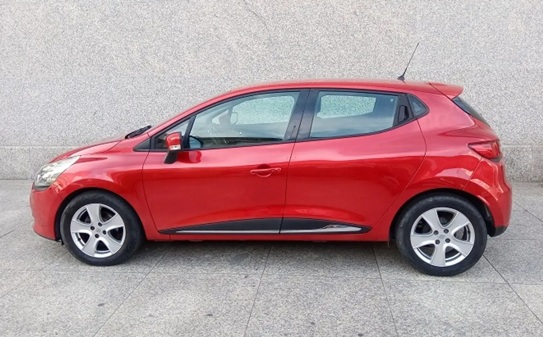 Renault Clio 1.5dCi eco2 S&S Energy Dynamique 90 Mauve - 2