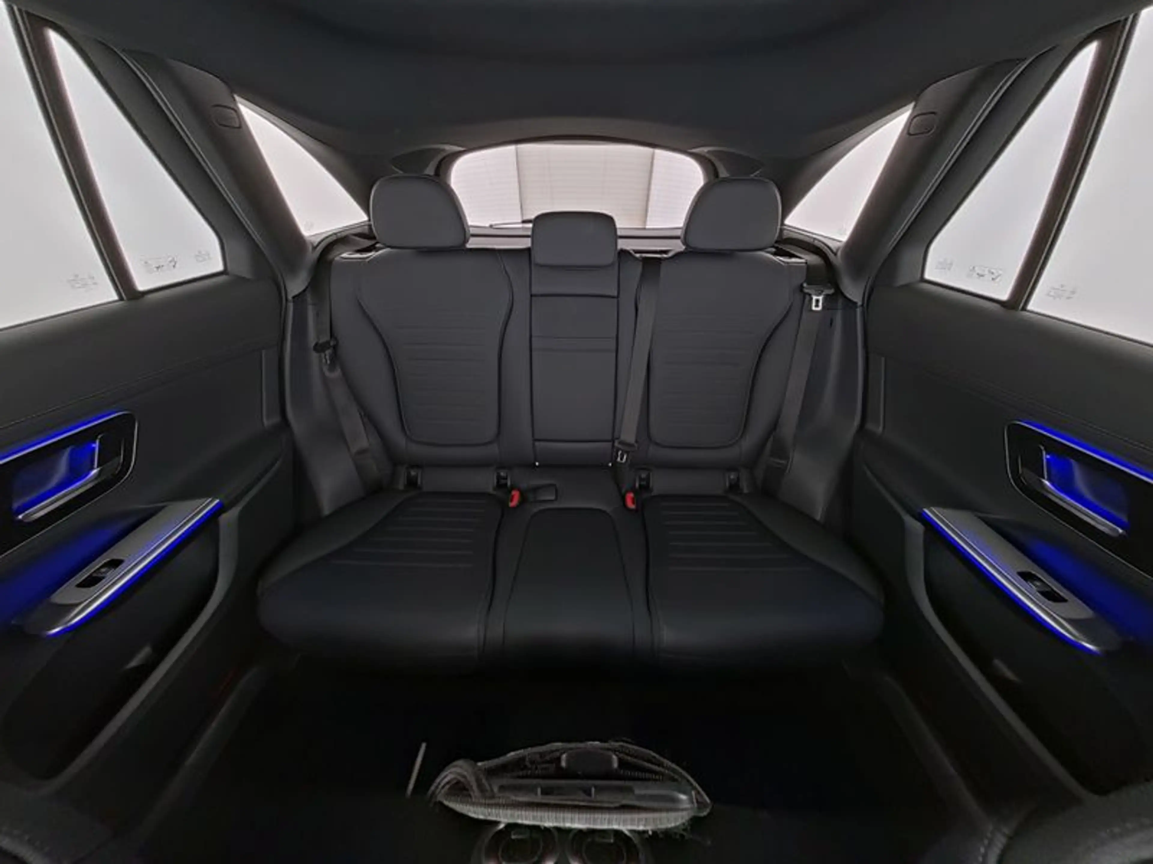 Mercedes-Benz GLC 220 d 4M AMG*LED*Panorama-SD*Memory-P*AHK* — photo 7