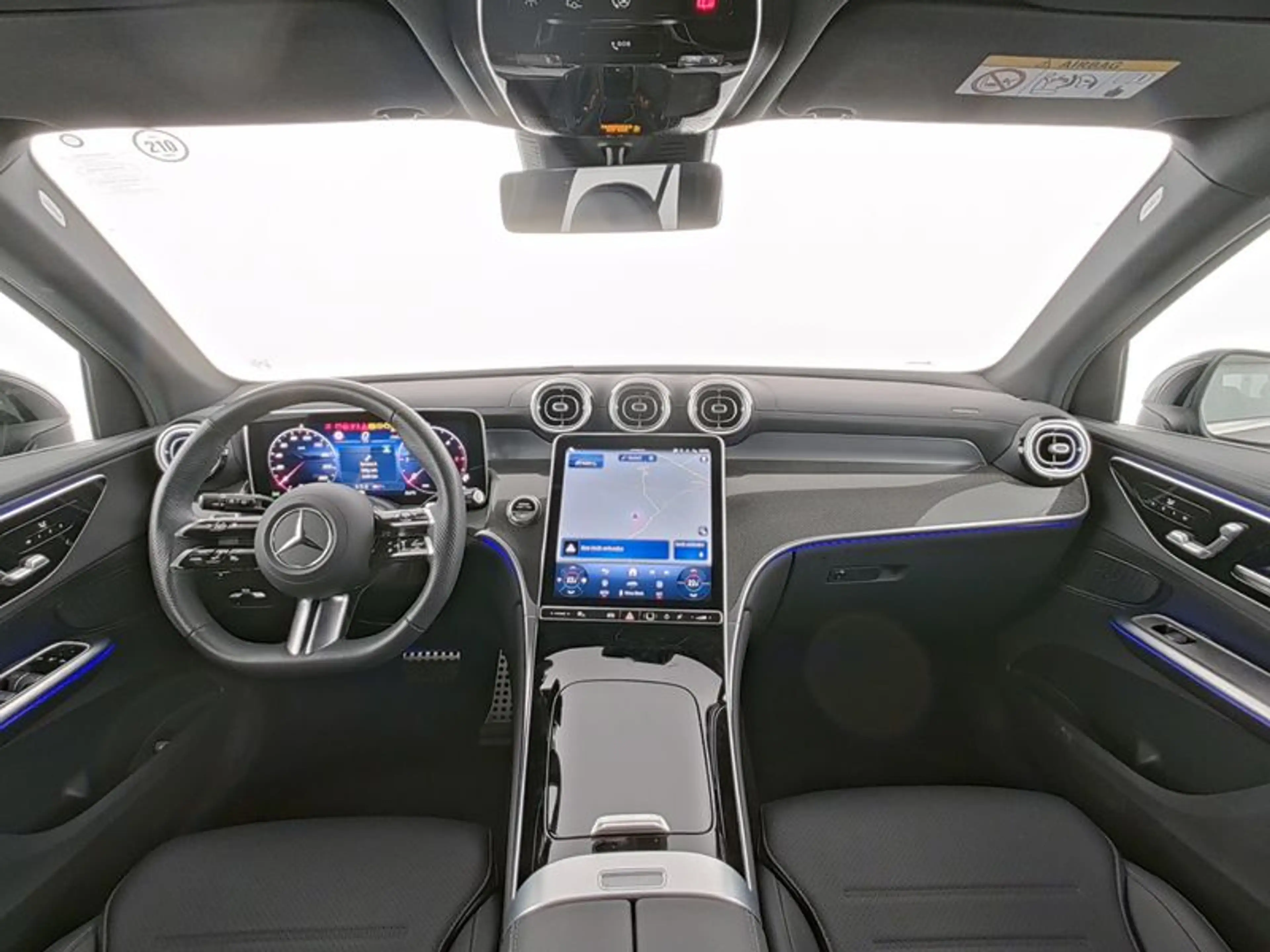 Mercedes-Benz GLC 220 d 4M AMG*LED*Panorama-SD*Memory-P*AHK* — photo 6