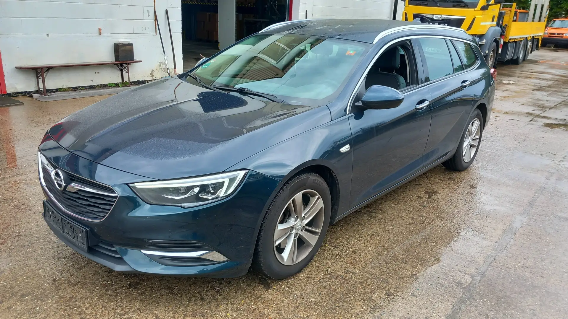 Opel Insignia Sports Tourer Grün - 1