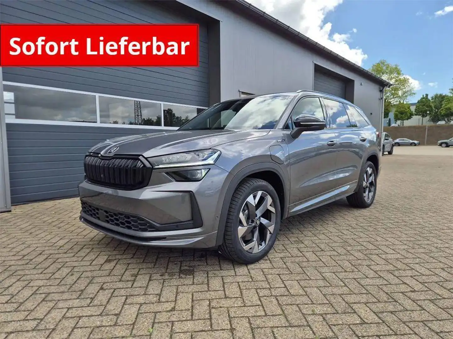 Skoda Kodiaq Sportline 1.5 TSI 204PS PHEV DSG schwenkb. AHK ... Grau - 1
