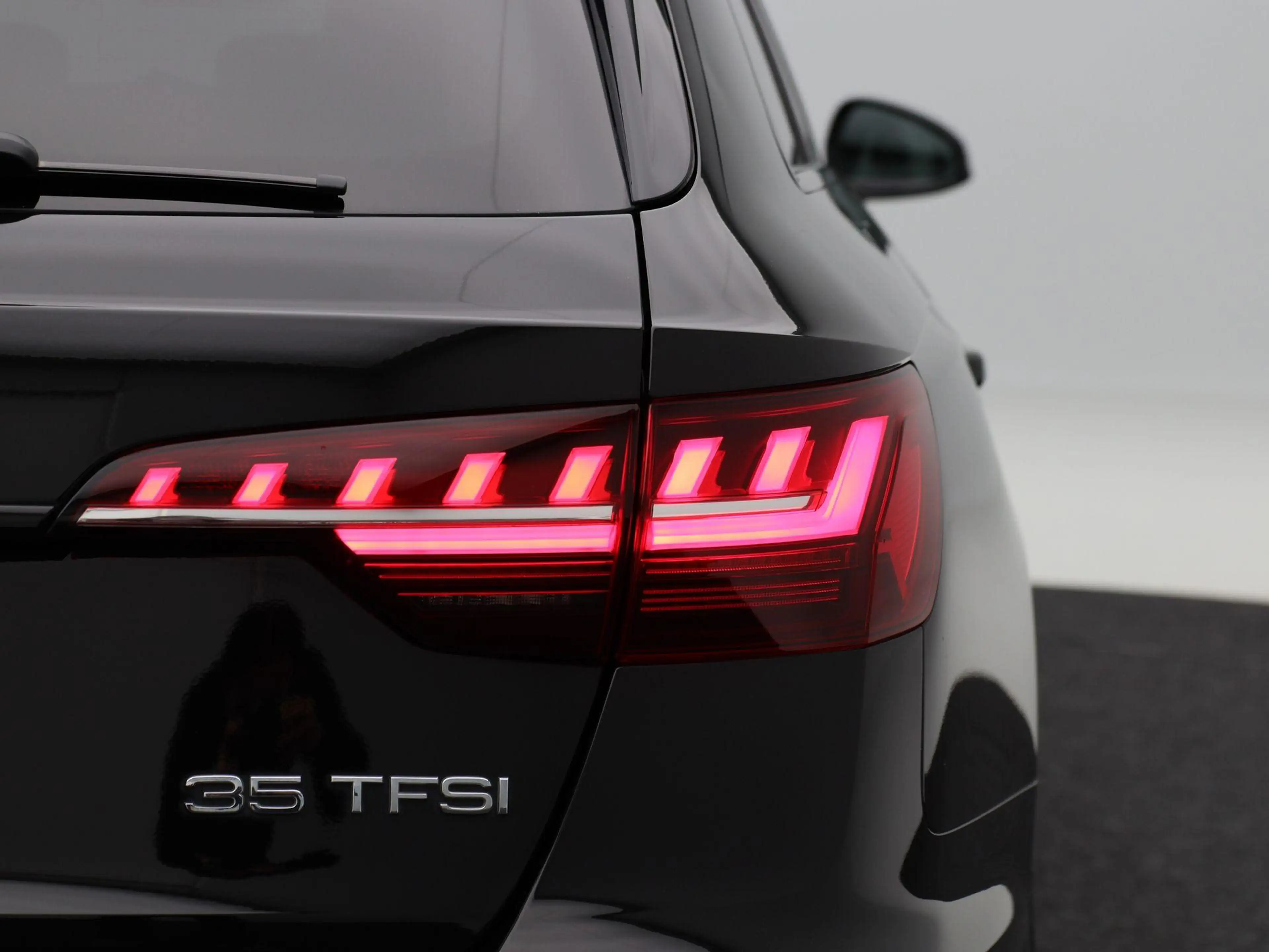 Audi A4 Avant 35 TFSi 150 Pk Automaat S-Line Competition | — photo 15