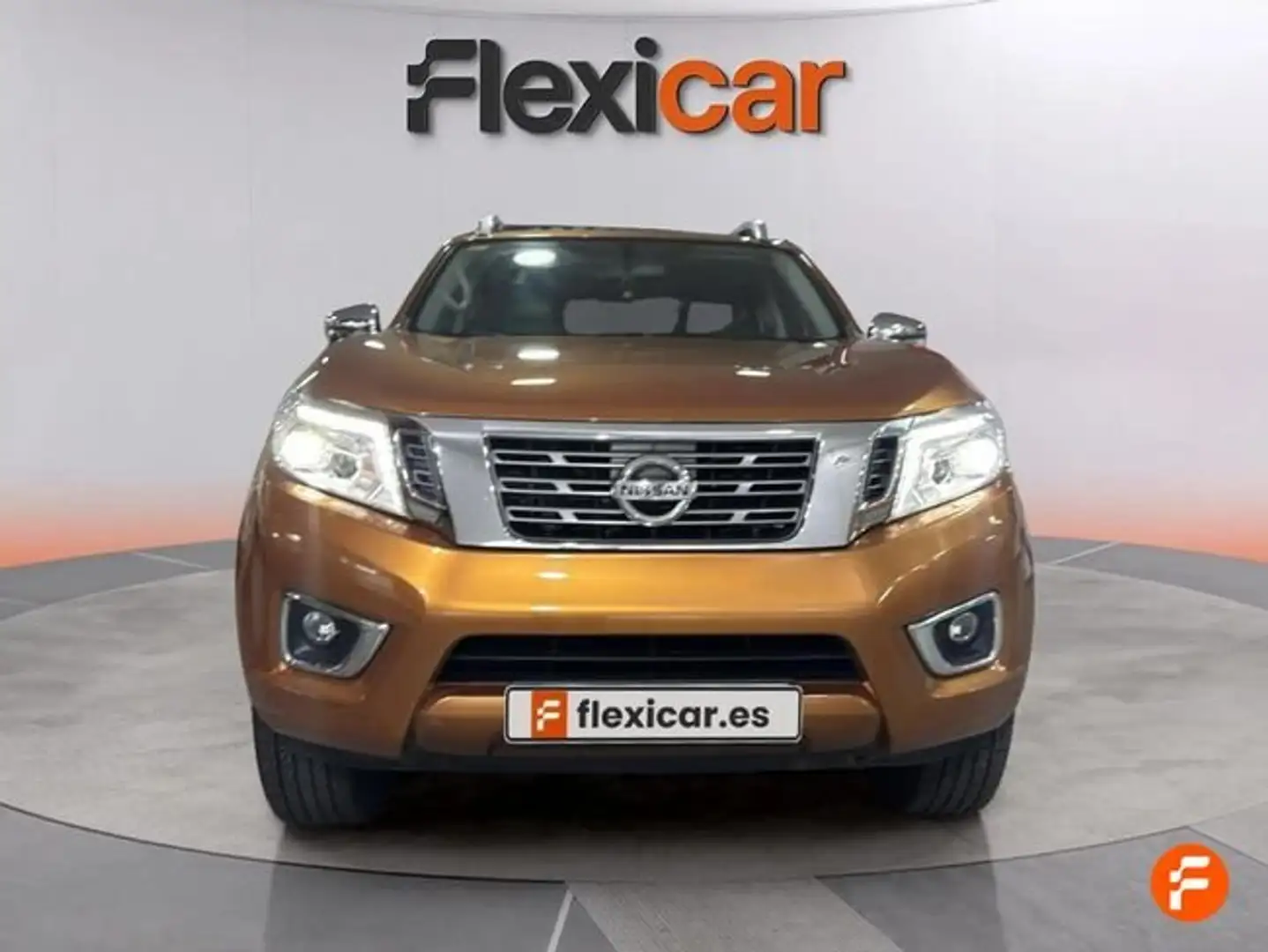 Nissan Navara 140 kW / 190 CV 2298 cm³ Naranja - 2
