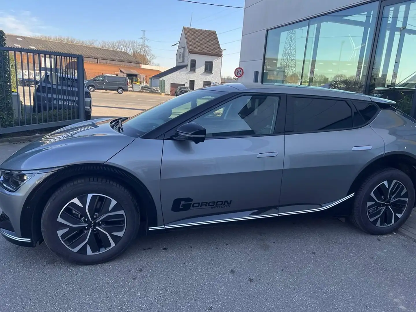 Kia EV6 EARTH 77.4 kwh AWD Šedá - 2