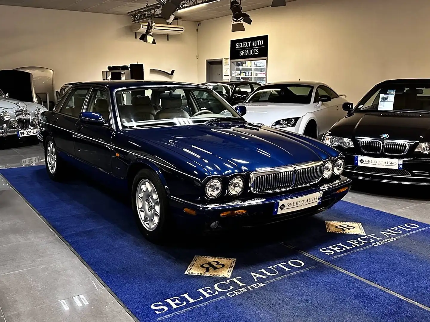 Jaguar XJ II 3.2 V8 Pack Classique BA Bleu - 1