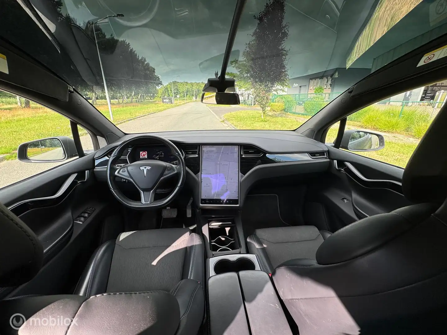 Tesla Model X 75D Base 7p. Trekhaak Nap Zwart - 2