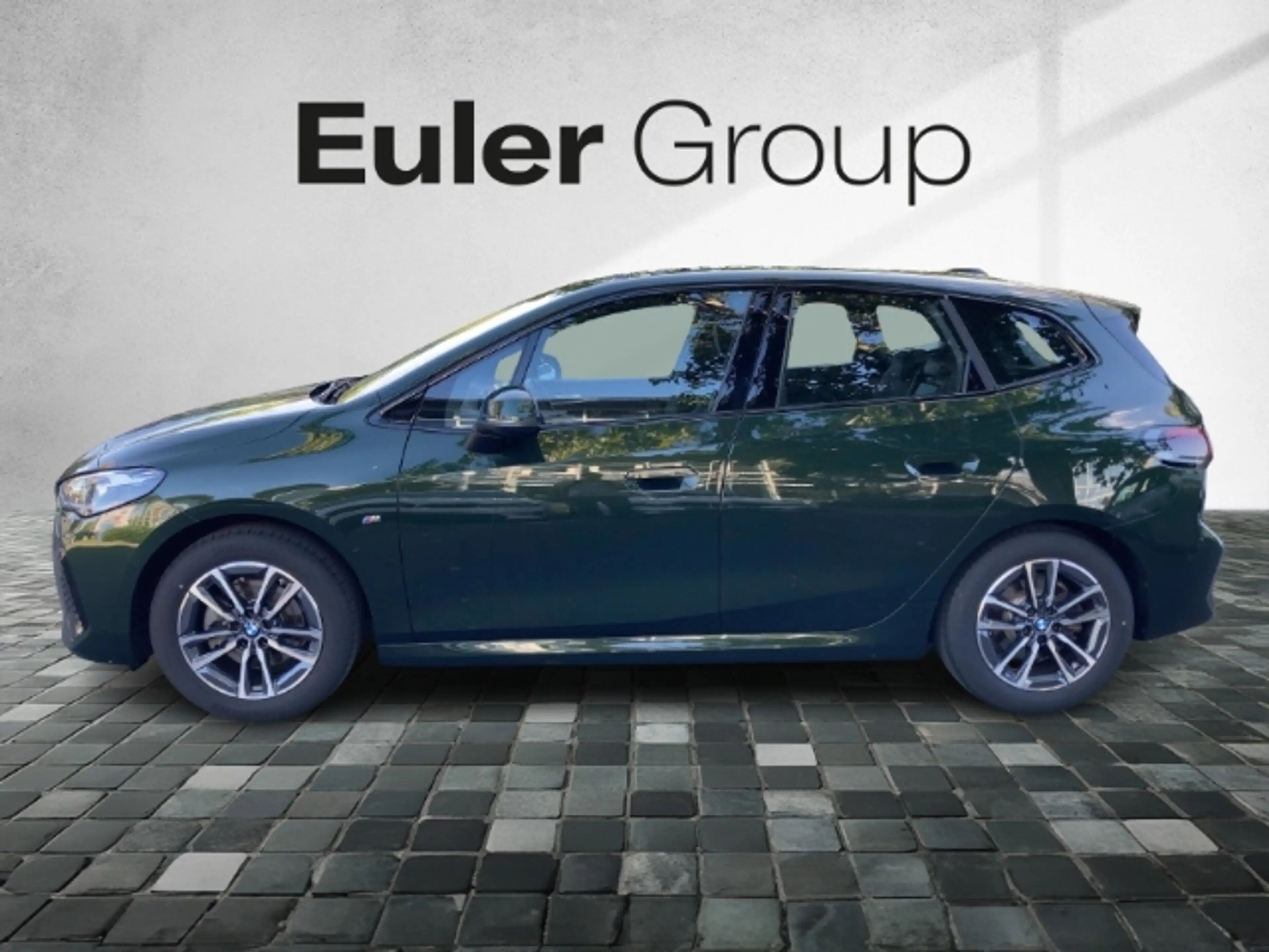 BMW 220 Active Tourer i Sportpaket AD AHK-klappbar Navi Di — photo 2