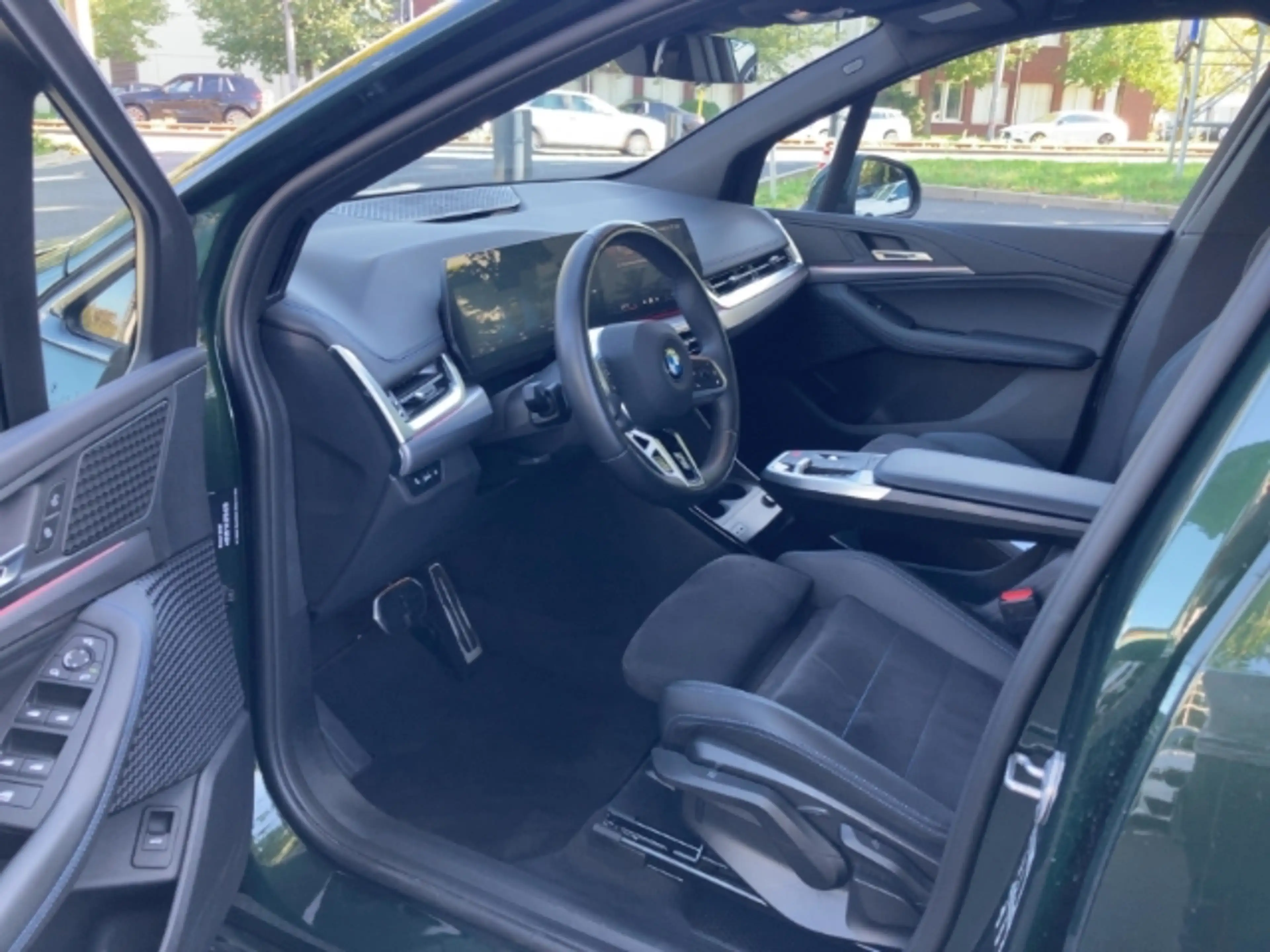 BMW 220 Active Tourer i Sportpaket AD AHK-klappbar Navi Di — photo 6