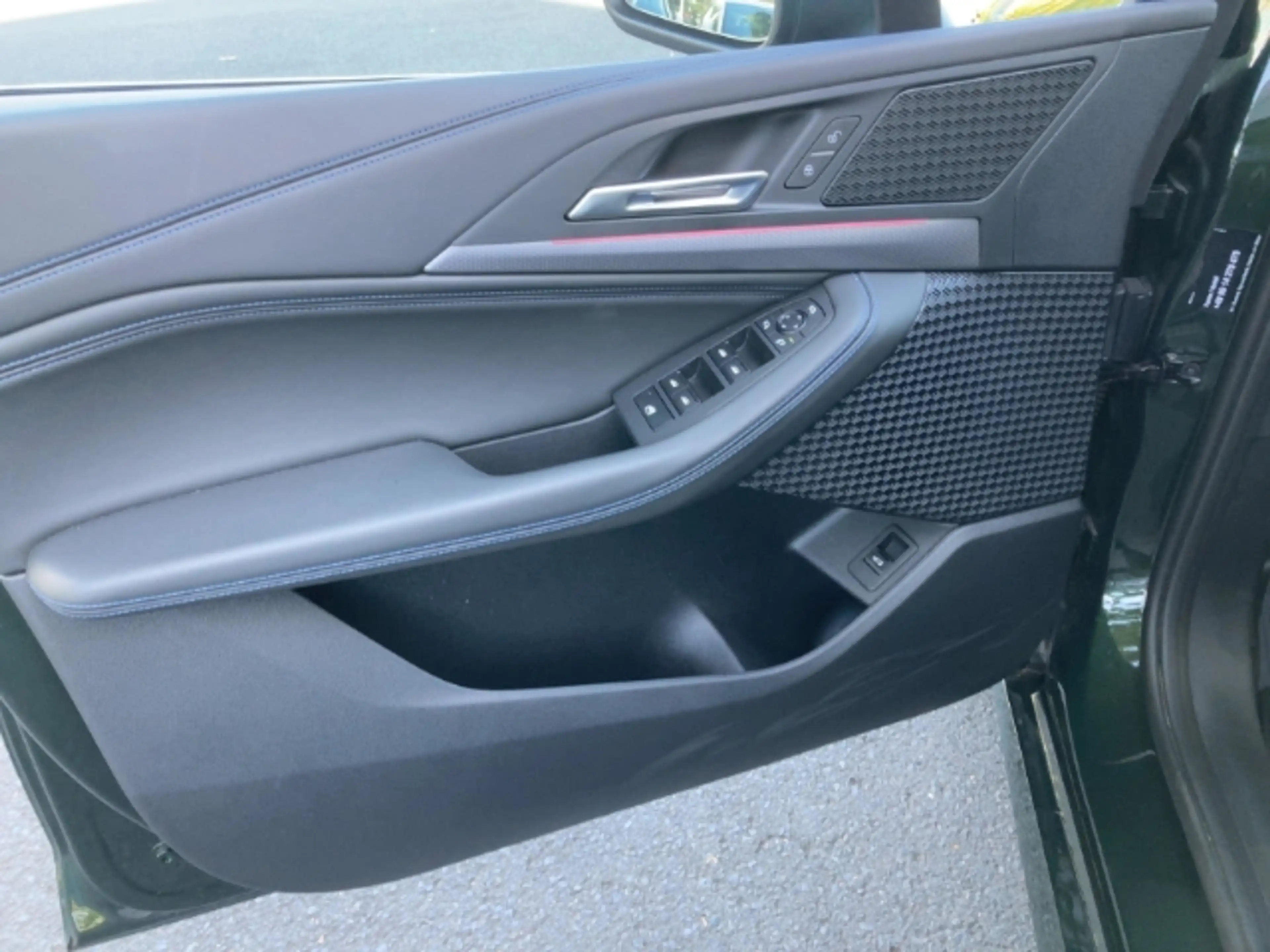 BMW 220 Active Tourer i Sportpaket AD AHK-klappbar Navi Di — photo 12